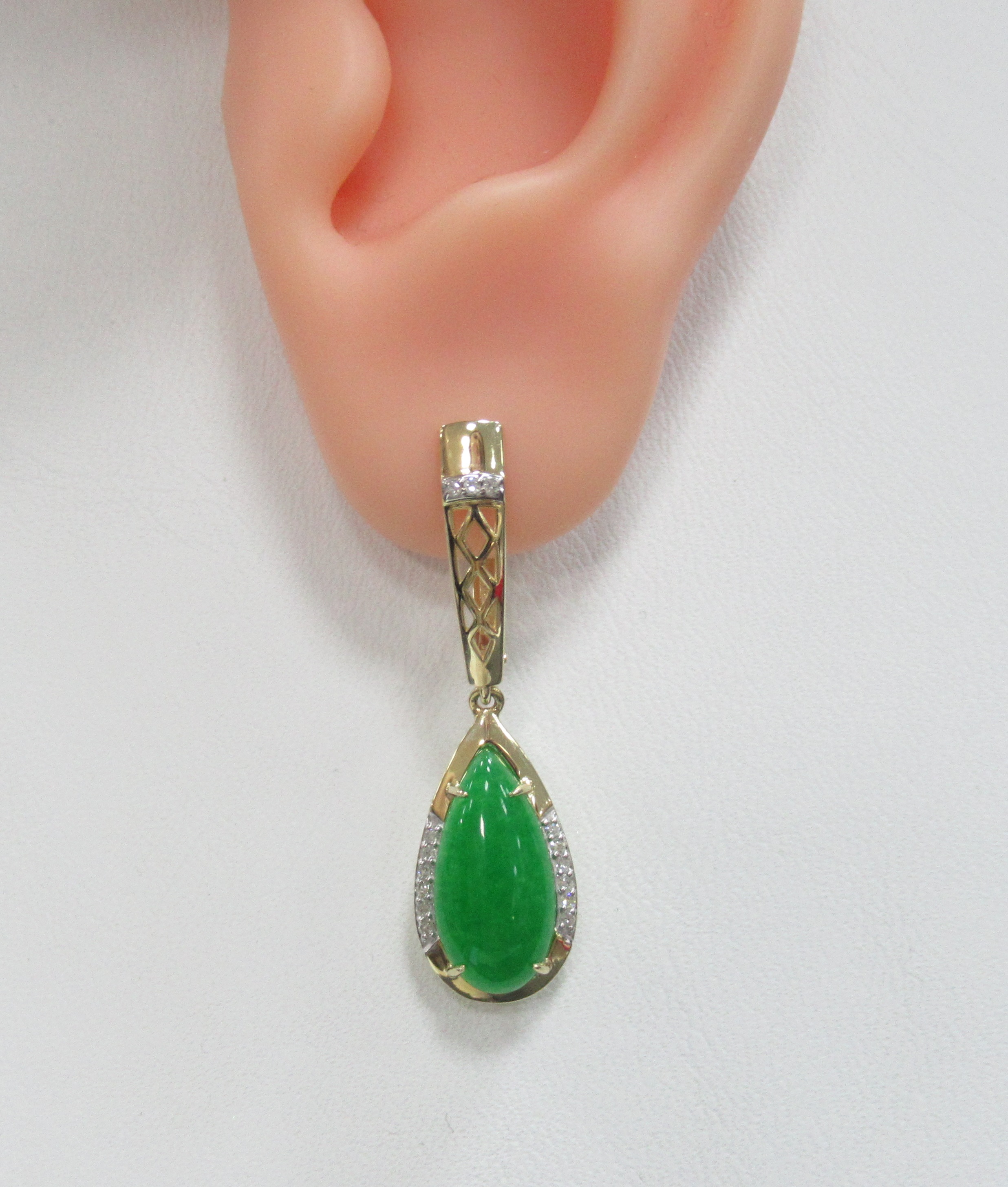 Серьги из желтого золота с жадеитами